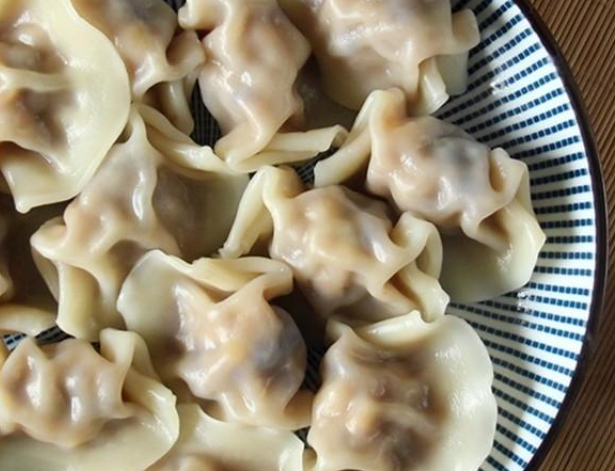 速冻饺子怎么煮（正确煮速冻饺子的家常做法）